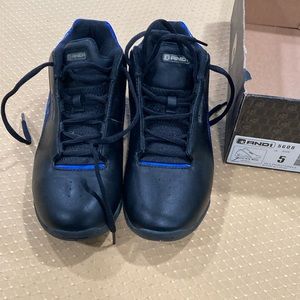 And1 basket ball shoes boys size 5
